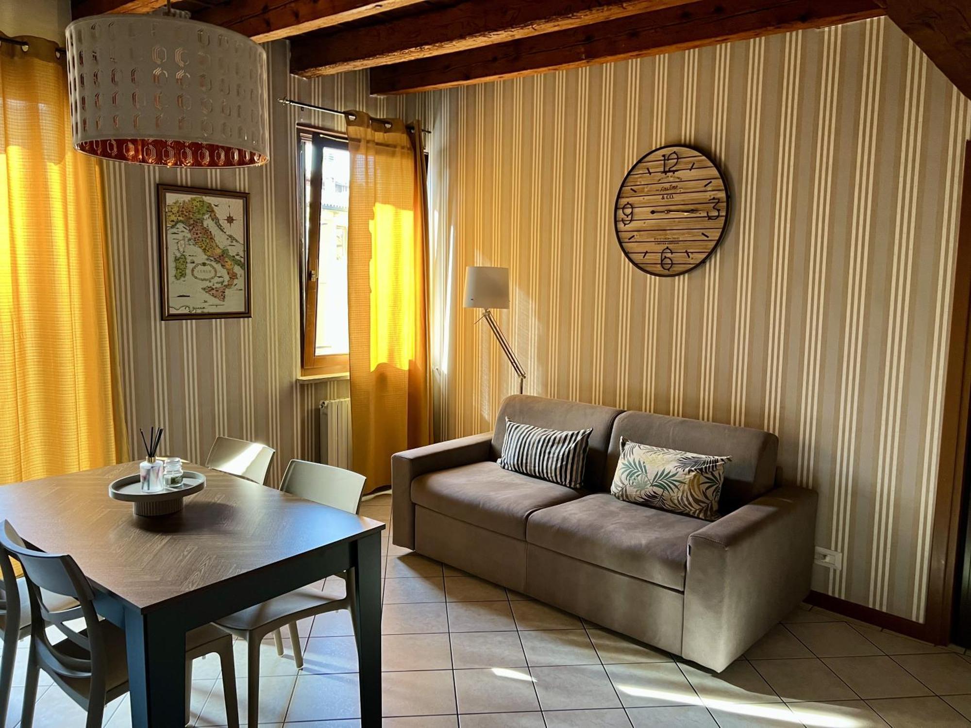 Verona Rooms ภายนอก รูปภาพ